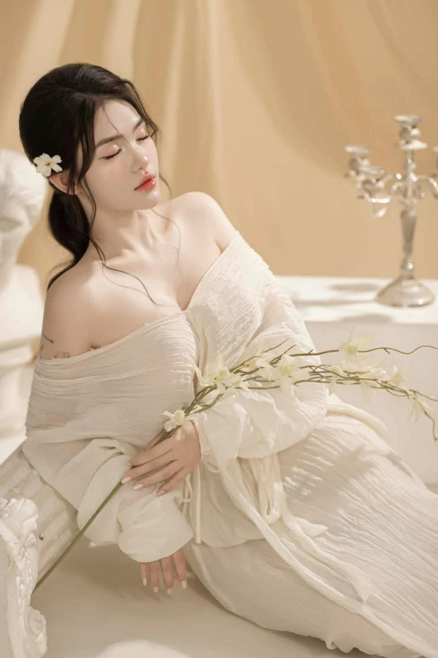 Bố mua thuốc kích dục cho con trai “ysl” để sớm có cháu nhưng ông lại dùng thử trước